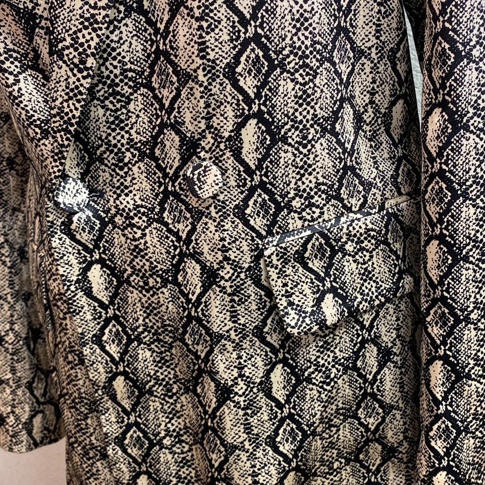 Zara Women Snakeskin Print Women's Blazer, Long Sleeve, Women Size Small‎ - Picture 3 of 15